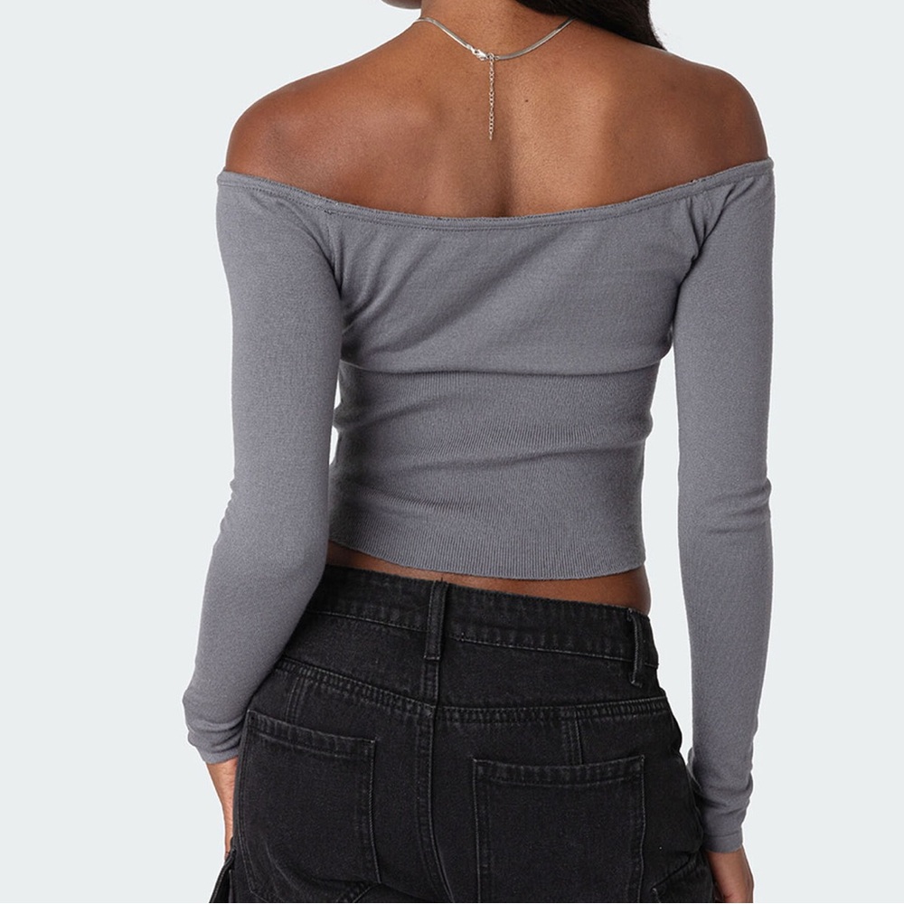 Edikted Jane Tie Front Knit Top - Picture 3 of 9